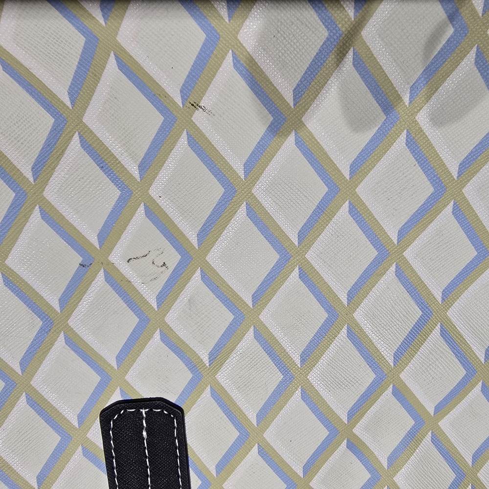 Scout Diamond Pattern Tote - Cream and Black - Picture 6 of 15
